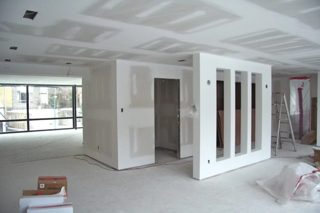 Remodelación y división de espacios con drywall